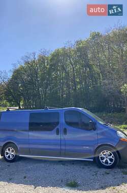 Минивэн Renault Trafic 2005 в 