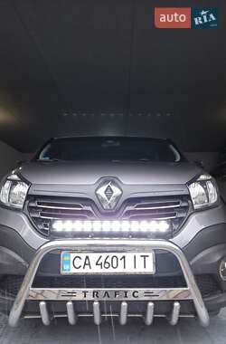 Минивэн Renault Trafic 2016 в Смеле