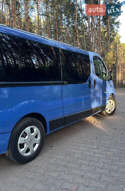 Мінівен Renault Trafic 2011 в 