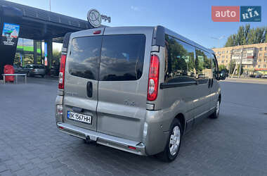 Мінівен Renault Trafic 2012 в 