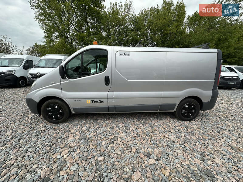 Вантажний фургон Renault Trafic 2013 в Рівному