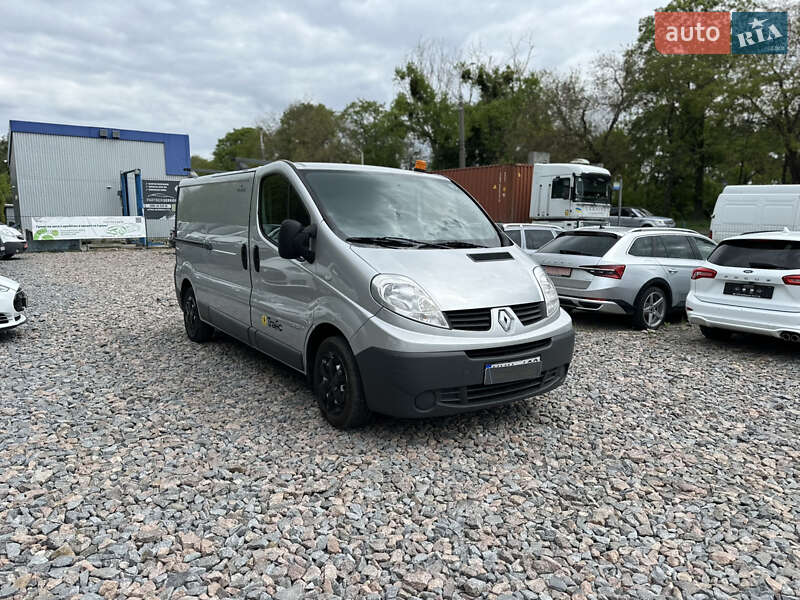Вантажний фургон Renault Trafic 2013 в Рівному