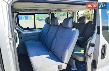 Минивэн Renault Trafic 2011 в 