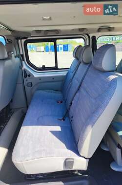 Минивэн Renault Trafic 2011 в 