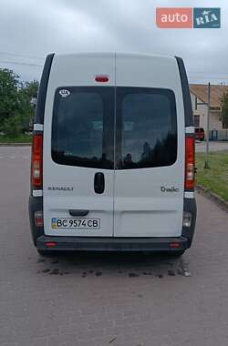 Грузовой фургон Renault Trafic 2006 в 