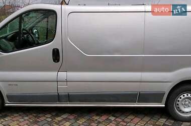 Грузовой фургон Renault Trafic 2012 в 
