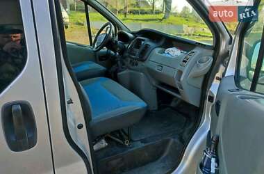 Грузовой фургон Renault Trafic 2012 в 
