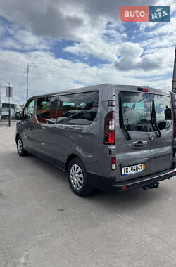 Мінівен Renault Trafic 2016 в 