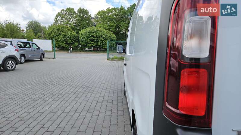 Вантажний фургон Renault Trafic 2021 в Радомишлі