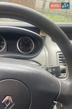 Минивэн Renault Trafic 2010 в 