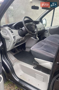 Минивэн Renault Trafic 2010 в 