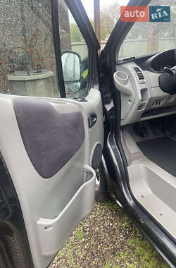 Минивэн Renault Trafic 2010 в 