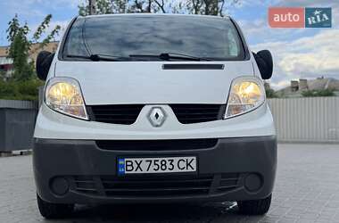Минивэн Renault Trafic 2013 в 