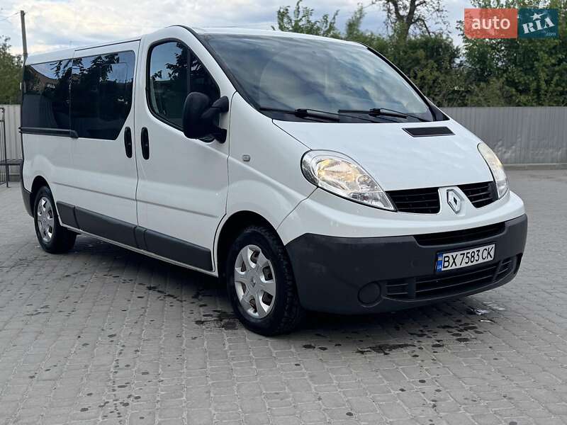Мінівен Renault Trafic 2013 в Старокостянтинові