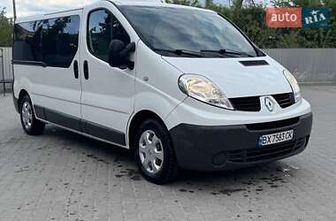 Минивэн Renault Trafic 2013 в 