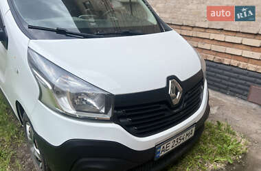 Грузовой фургон Renault Trafic 2016 в 
