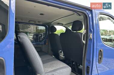 Минивэн Renault Trafic 2010 в 