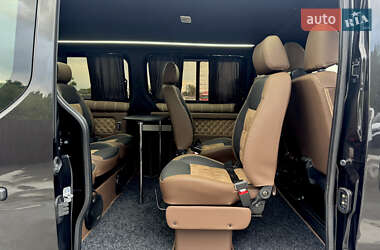 Мінівен Renault Trafic 2022 в 