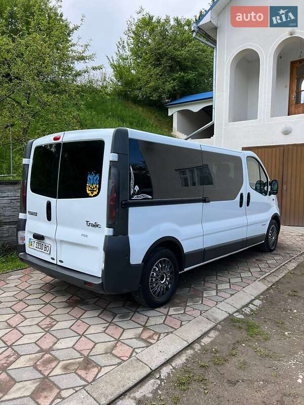 Мінівен Renault Trafic 2006 в Коломиї