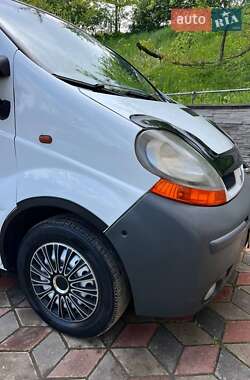 Мінівен Renault Trafic 2006 в 