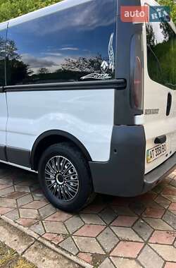 Мінівен Renault Trafic 2006 в 