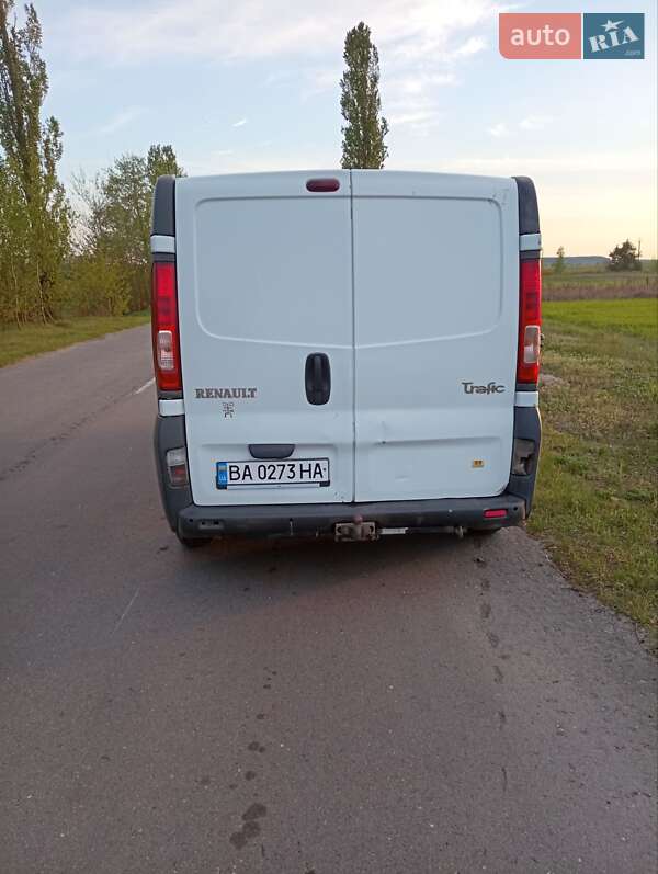 Вантажний фургон Renault Trafic 2004 в Дубровиці