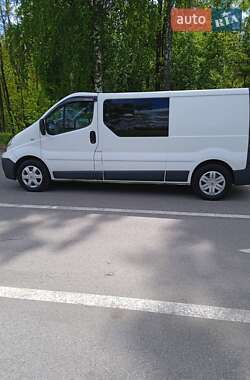 Минивэн Renault Trafic 2013 в 