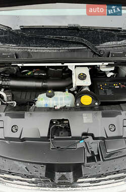 Грузовой фургон Renault Trafic 2021 в 