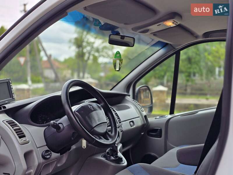 Грузовой фургон Renault Trafic 2012 в Косове