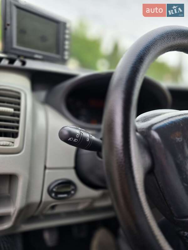 Грузовой фургон Renault Trafic 2012 в Косове