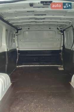 Грузовой фургон Renault Trafic 2021 в 