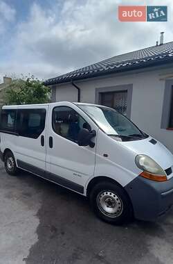 Мінівен Renault Trafic 2003 в Острозі