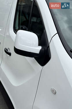 Вантажний фургон Renault Trafic 2021 в 