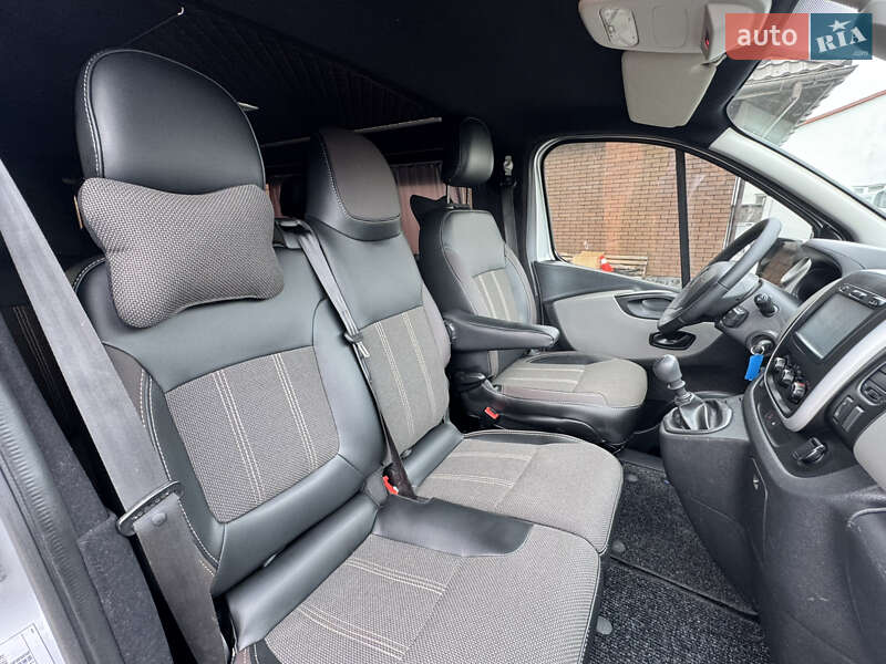 Минивэн Renault Trafic 2018 в Дубно