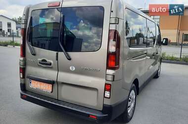 Мінівен Renault Trafic 2017 в 