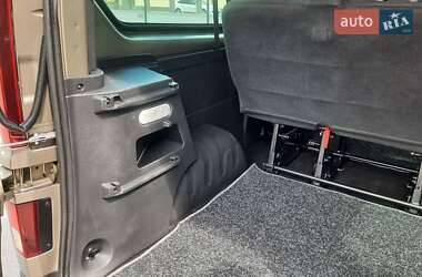 Мінівен Renault Trafic 2017 в 
