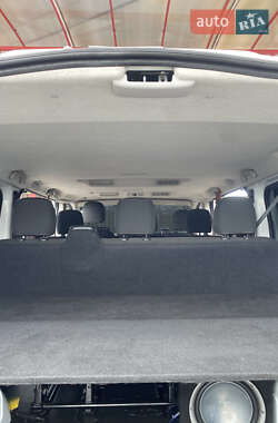 Минивэн Renault Trafic 2016 в 