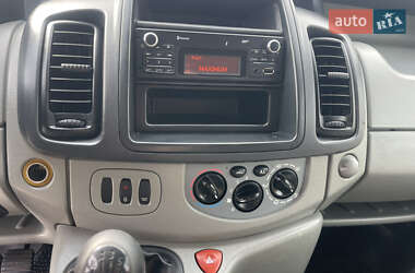Грузовой фургон Renault Trafic 2014 в 