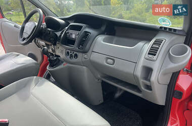 Грузовой фургон Renault Trafic 2014 в 