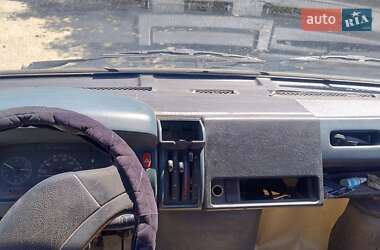 Грузовой фургон Renault Trafic 1990 в 