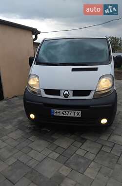 Грузовой фургон Renault Trafic 2005 в 