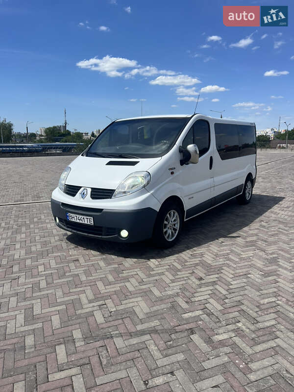 Мінівен Renault Trafic 2010 в 