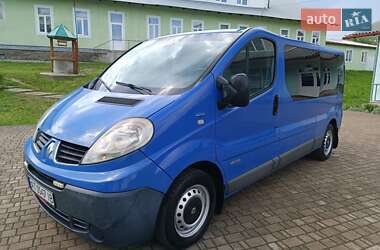 Мінівен Renault Trafic 2011 в 