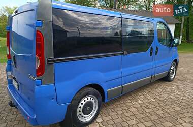 Мінівен Renault Trafic 2011 в 