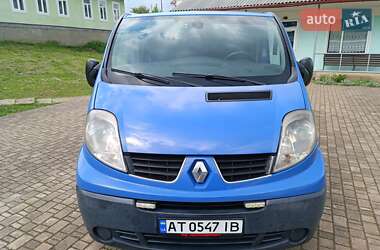 Мінівен Renault Trafic 2011 в 