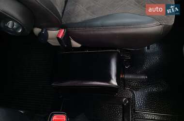 Мінівен Renault Trafic 2011 в 