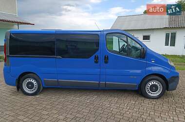 Мінівен Renault Trafic 2011 в 