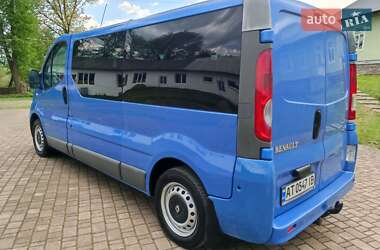 Мінівен Renault Trafic 2011 в 