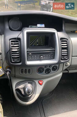 Минивэн Renault Trafic 2014 в 