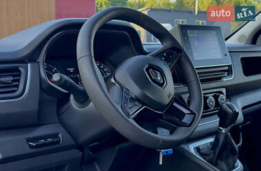 Минивэн Renault Trafic 2022 в 